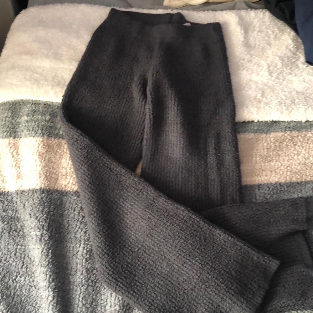fuzzy sweatpants- barley worn